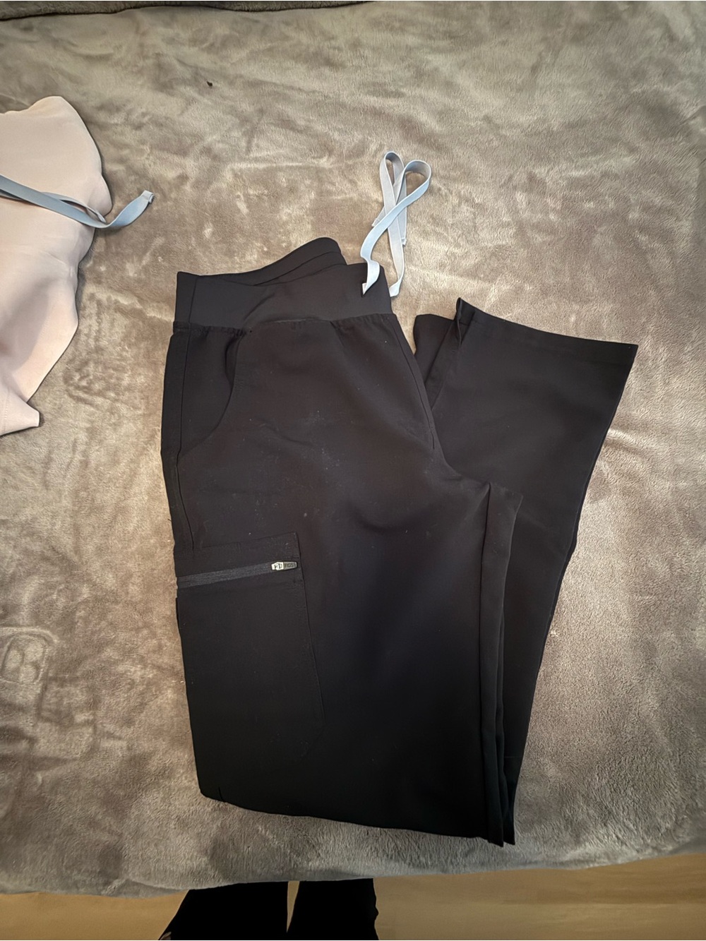 Figs Black Zip-Pocket Drawstring Track Pants